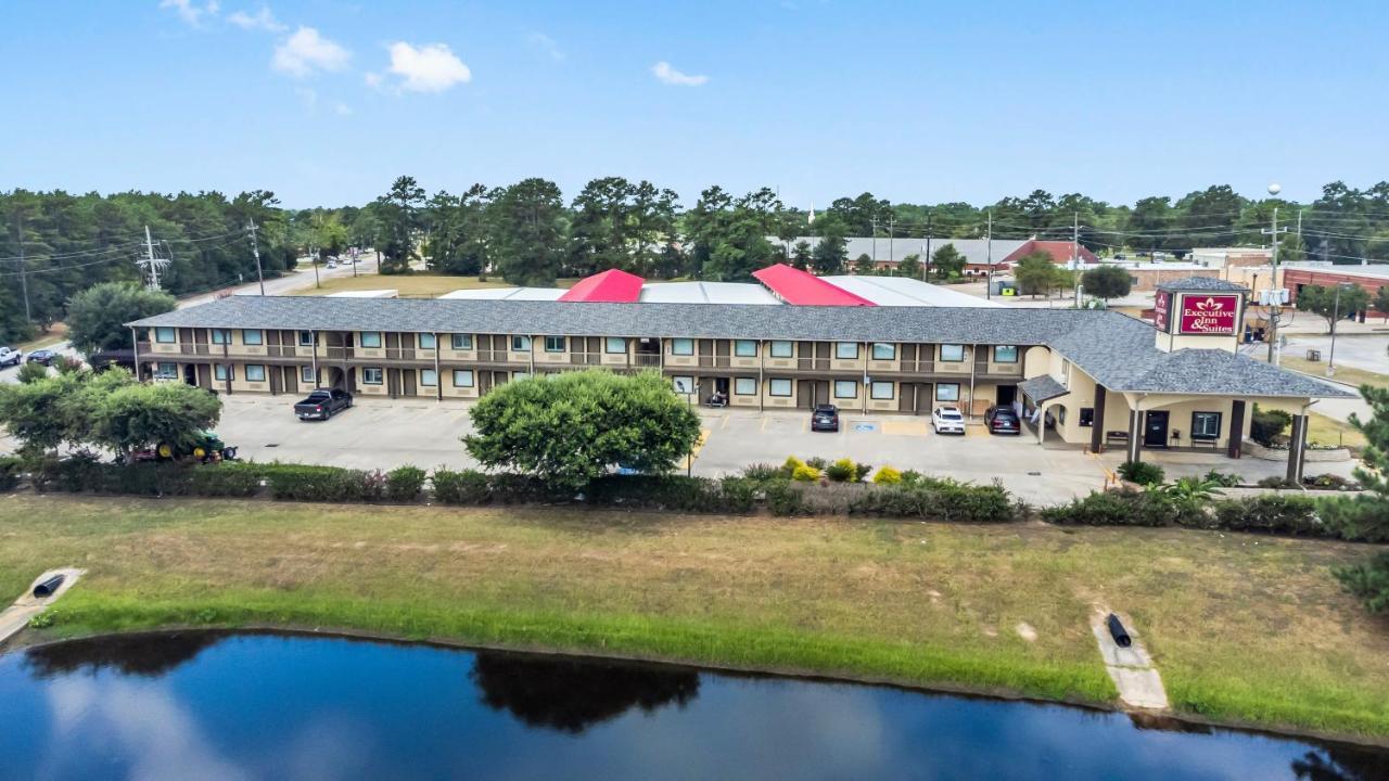 Executive Inn & Suites מגנוליה מראה חיצוני תמונה
