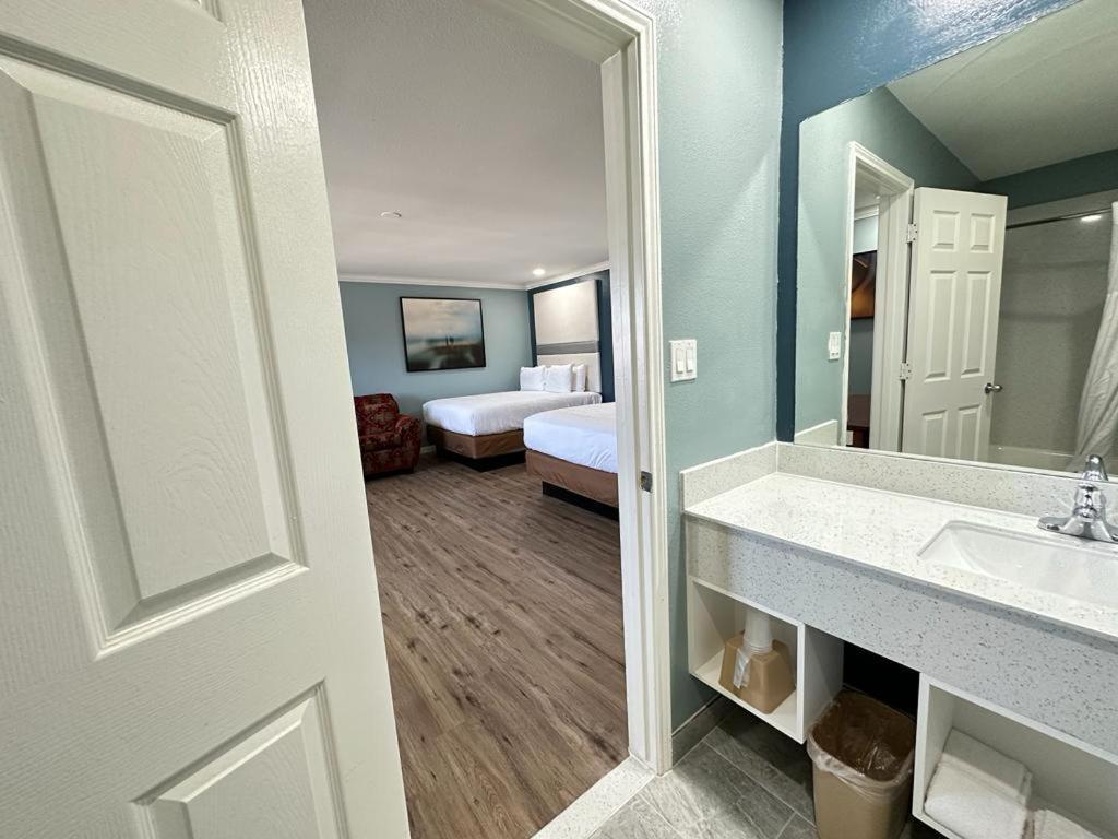 Executive Inn & Suites מגנוליה מראה חיצוני תמונה