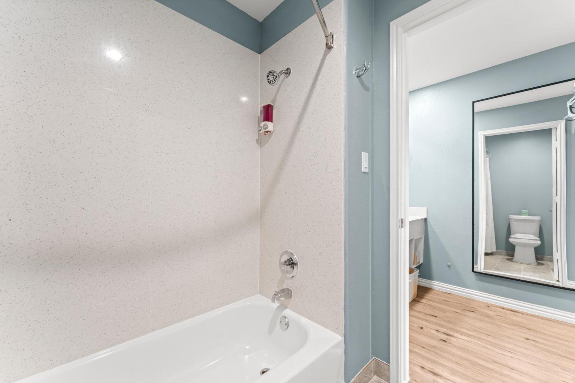 Executive Inn & Suites מגנוליה מראה חיצוני תמונה